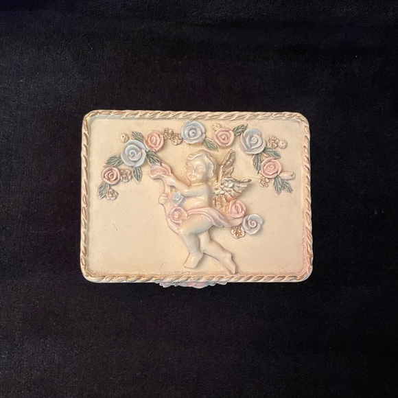 Vintage Trinket Box Floral Cherub 2 Piece Hand Painted Resin Taiwan 3.5” W 2.5 L - Picture 4 of 6